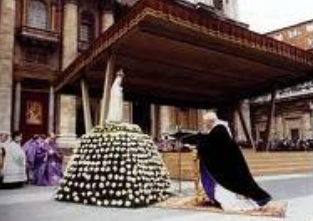 Pope John-Paul II consecrates Russia & the world to the Immaculate Heart of Mary, March 25, 1984 Pope John-Paul II consecrates Russia & the world to the Immaculate Heart of Mary, March 25, 1984